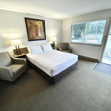 Arbutus Grove Motel Parksville Exteriér fotografie