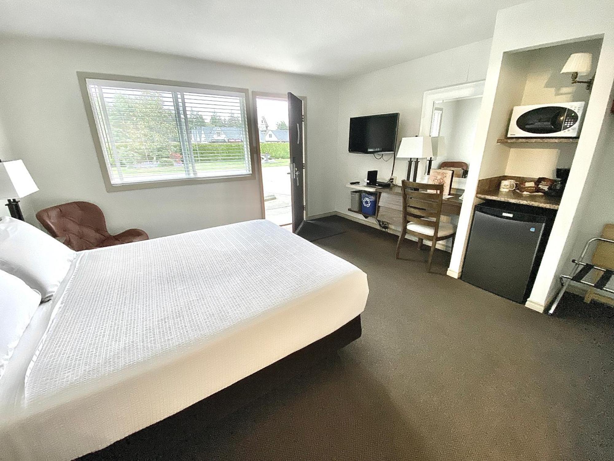 Arbutus Grove Motel Parksville Exteriér fotografie