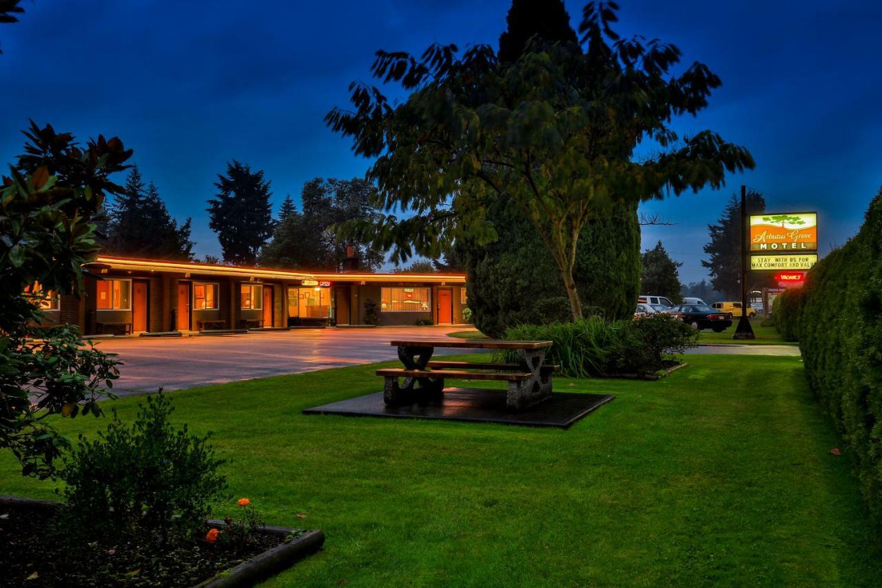 Arbutus Grove Motel Parksville Exteriér fotografie